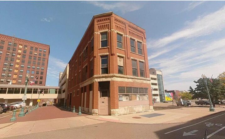 Pictures of Retail, Office property located at 201 2nd St NE, Canton, OH 44702 for lease - image #1