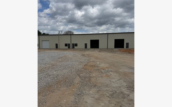 Pictures of Industrial property located at 236 Industrial Park Dr, Soddy-Daisy, TN 37379 for lease - image #1