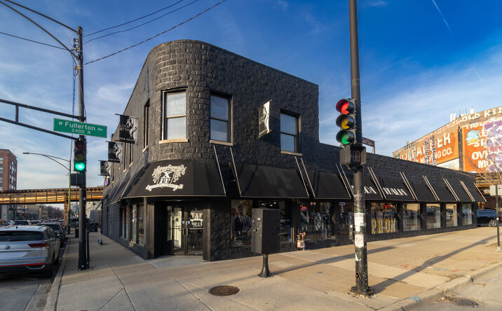 Pictures of Retail property located at 2950 W Fullerton Avenue, Chicago, IL 60647 for lease - image #1