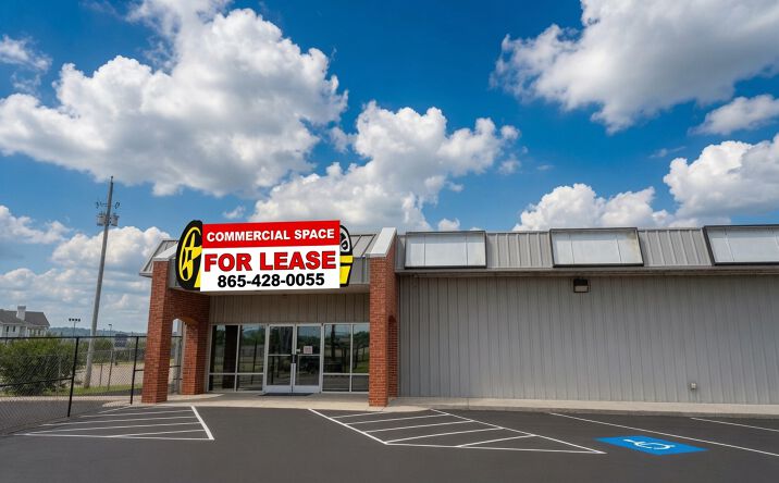 Pictures of Restaurant, Retail, Office property located at 1985 Winfield Dunn Pkwy, Sevierville, TN 37876 for lease - image #1