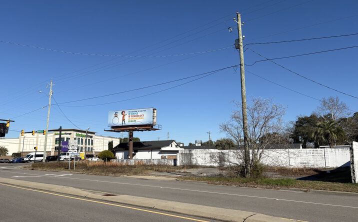 Pictures of Land property located at 4702 Market St, Wilmington, NC 28405 for lease - image #1