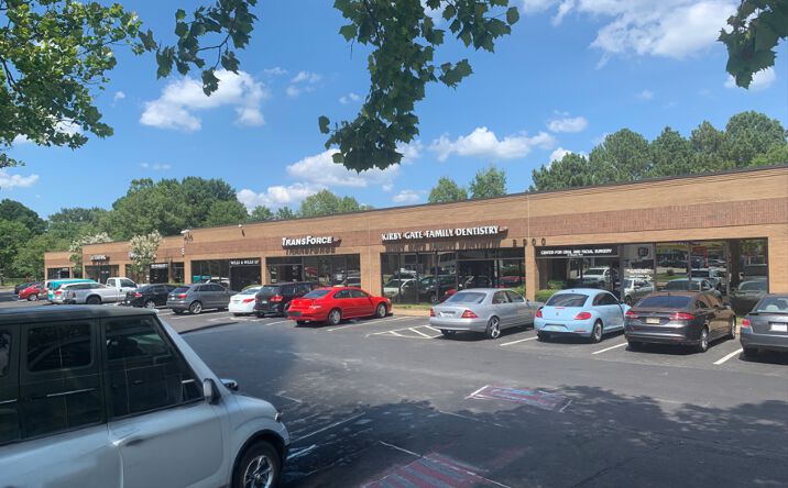 Pictures of Office property located at 2900 Kirby Pkwy, Memphis, TN 38119 for lease - image #1