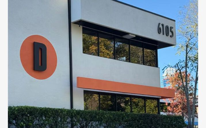 Pictures of Office property located at 6105-D Peachtree Dunwoody Rd, Atlanta, GA 30328 for lease - image #1