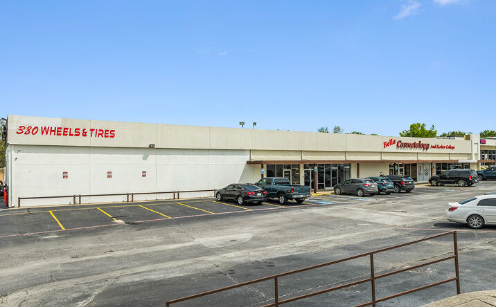 Pictures of Retail property located at 5013 Wesley St, Greenville, TX 75402 for lease - image #1