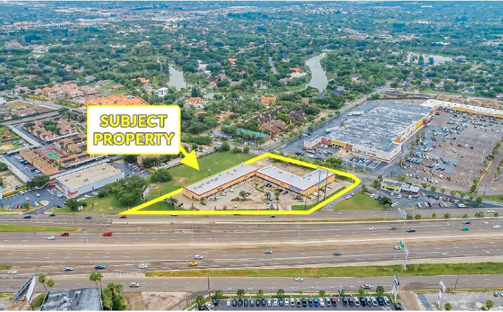 Pictures of Retail property located at 1100 North Expy, Brownsville, TX 78521 for lease - image #1
