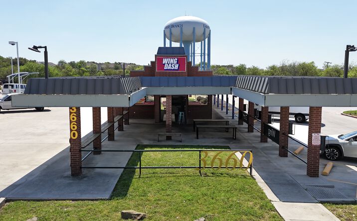 Pictures of Restaurant property located at 3660 E Belt Line Rd, Farmers Branch, TX 75234 for lease - image #1
