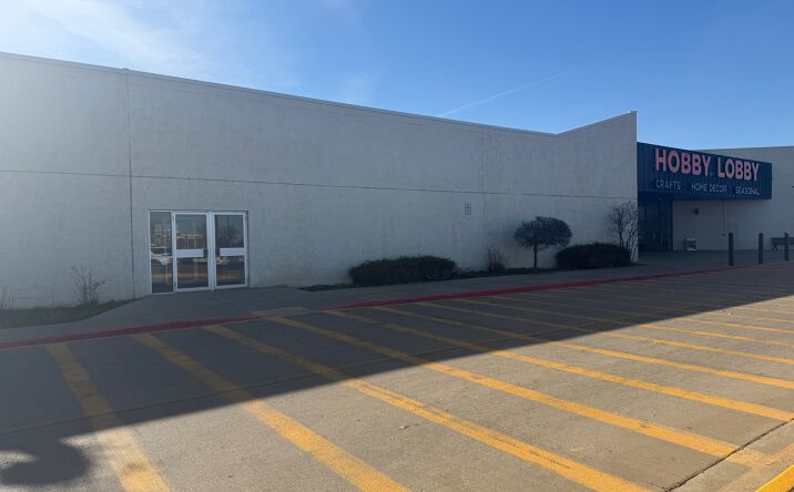 Pictures of Retail property located at 1681 3rd Ave W, Dickinson, ND 58601 for lease - image #1