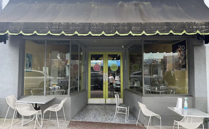 Pictures of Retail, Restaurant property located at 20 SW Broadway St., Ocala, FL 34471 for lease - image #1