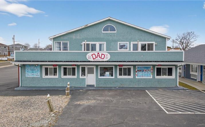 Pictures of Restaurant property located at 1 Angell Road, Narragansett, RI 02882 for lease - image #1