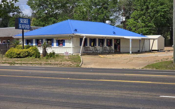 Pictures of Restaurant property located at 720 Hwy 96 S, Silsbee, TX 77656 for lease - image #1
