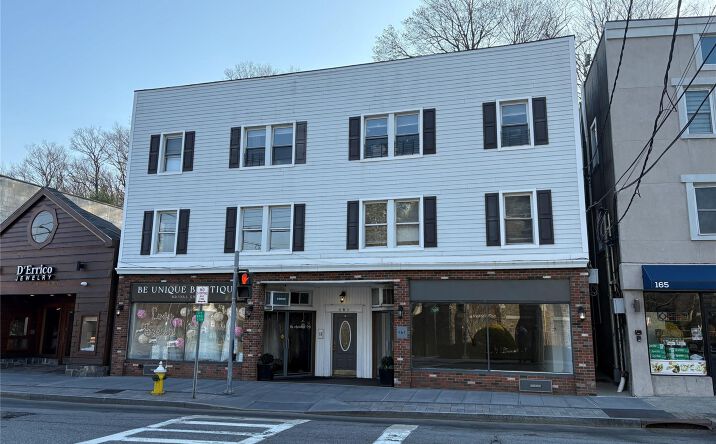 Pictures of Retail property located at 161 Main Street E, Bedford, NY 10549 for lease - image #1