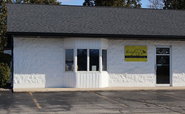 Pictures of Office, Retail property located at 11831 Maple Rd, Birch Run, MI 48415 for lease - image #1