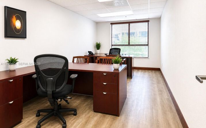 Pictures of Office property located at 18501 Pines Blvd # 370, Pembroke Pines, FL 33029 for lease - image #1