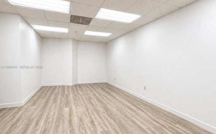 Pictures of Office property located at 18501 Pines Blvd # 377, Pembroke Pines, FL 33029 for lease - image #1