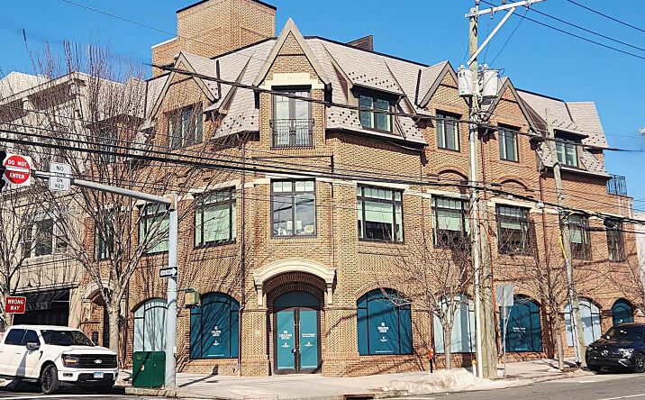 Pictures of Office property located at 415 Greenwich Ave, Greenwich, CT 06830 for lease - image #1