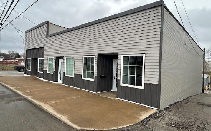 Pictures of Retail, Office property located at 703 Cottage St, Ashland, OH 44805 for lease - image #1