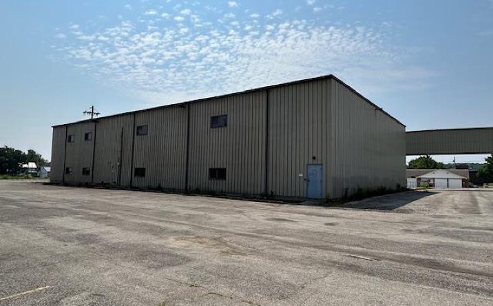 Pictures of Industrial property located at 322 Commercial Ave, Ashland, OH 44805 for lease - image #1