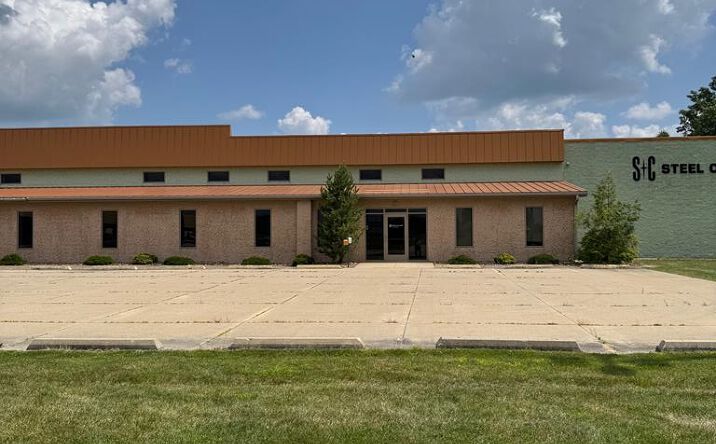 Pictures of Retail, Office property located at 1000 Hedstrom Dr, Ashland, OH 44805 for lease - image #1