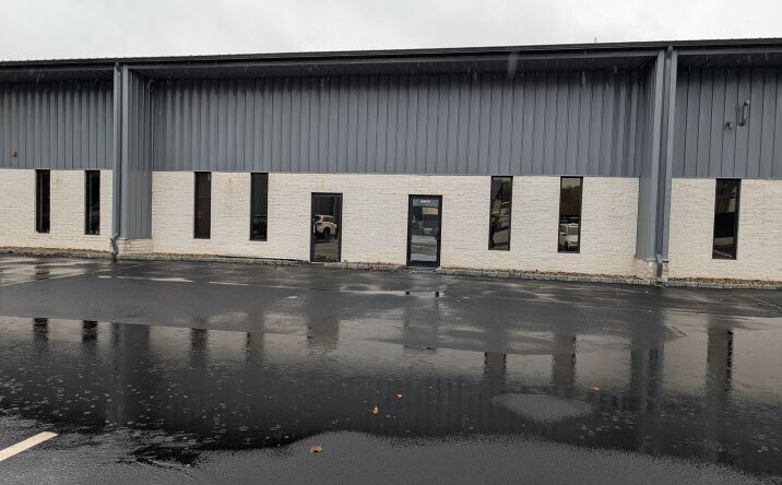 Pictures of Industrial property located at 237 River Rd, Uxbridge, MA 01569 for lease - image #1