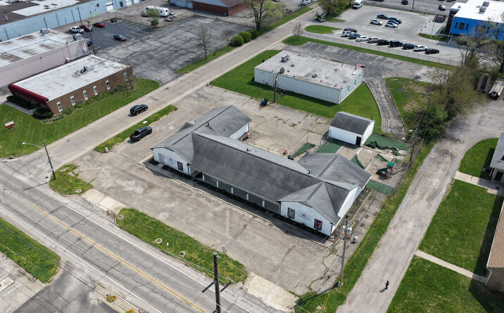 Pictures of Office property located at 2131 E 54TH ST, INDIANAPOLIS, IN 46220 for lease - image #1