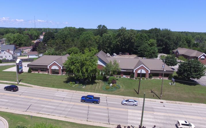 Pictures of Office property located at 2170 Velp Ave, Howard, WI 54303 for lease - image #1