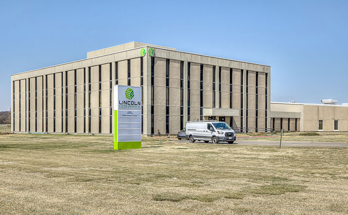 Pictures of Office property located at 406 US-60, Bartlesville, OK 74003 for lease - image #1