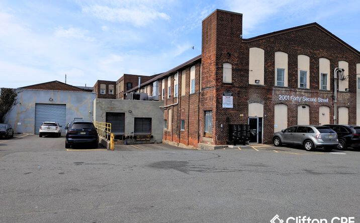 Pictures of Industrial property located at 4201 Tonnelle Ave, North Bergen, NJ 07047 for lease - image #1