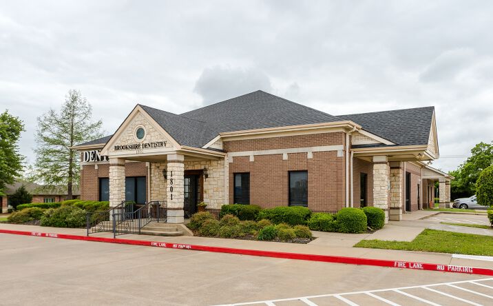 Pictures of Retail, Office, Special Purpose property located at 1801 Precinct Line Rd Suite B, Hurst, TX 76054 for lease - image #1
