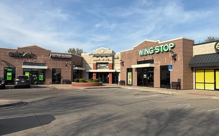 Pictures of Retail property located at 1717 N Peoria Ave, Tulsa, OK 74106 for lease - image #1
