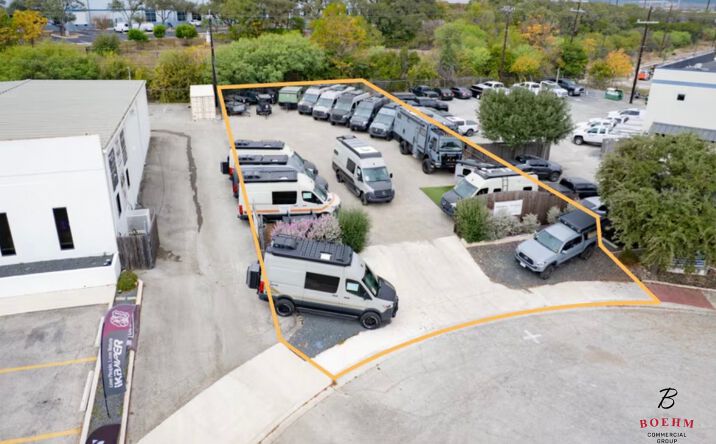 Pictures of Land property located at 16139 College Oak, San Antonio, TX 78249 for lease - image #1