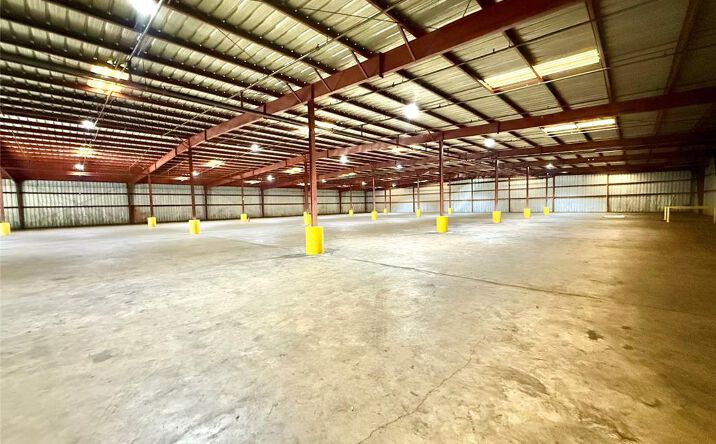 Pictures of Industrial property located at 2210 Alabama Ave, Selma, AL 36703 for lease - image #1