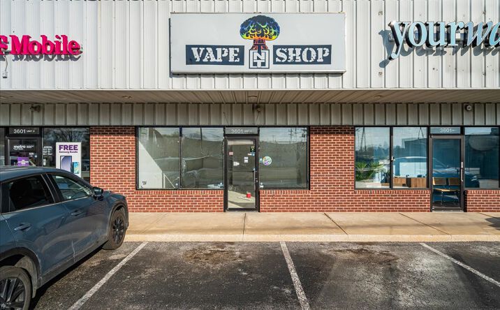 Pictures of Retail, Special Purpose property located at 3601 Frederica St  Unit 2, Owensboro, KY 42301 for lease - image #1