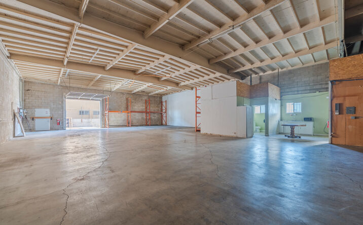 Pictures of Industrial property located at 440 N MARINE AVE, WILMINGTON, CA 90744-5629 for lease - image #1