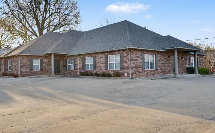 Pictures of Office property located at 5407 S Lewis Avenue 102, Tulsa, OK 74105 for lease - image #1