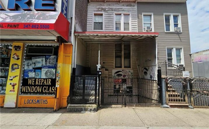 Pictures of Land property located at 1123 Southern Blvd, New York, NY 10459 for lease - image #1