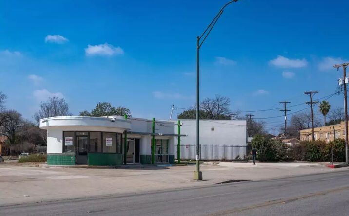 Pictures of Retail property located at 2001 Fredericksburg Rd, San Antonio, TX 78201 for lease - image #1