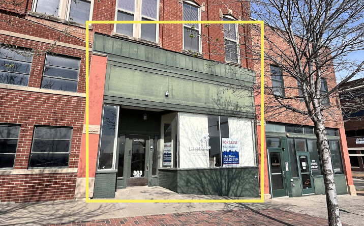 Pictures of Office property located at 303 S Kansas Ave, Topeka, KS 66603 for lease - image #1