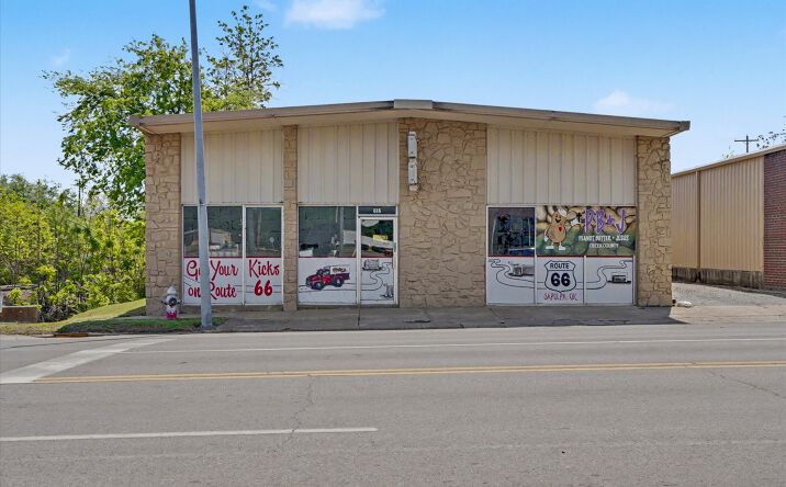 Pictures of Retail, Office, Restaurant property located at 616 East Dewey Avenue, Sapulpa, OK 74066 for lease - image #1