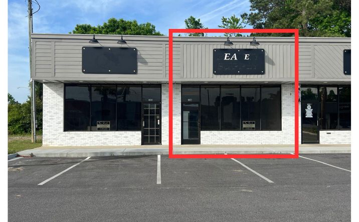 Pictures of Retail property located at 392 Corner Square Shopping Plaza, Moncks Corner, SC 29461 for lease - image #1