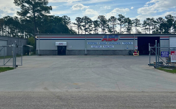 Pictures of Industrial property located at 3961 Wesley Street, Myrtle Beach, SC 29579 for lease - image #1