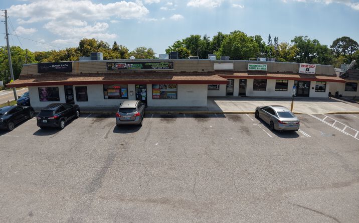 Pictures of Retail property located at 1735 Drew Street, Clearwater, FL 33755 for lease - image #1