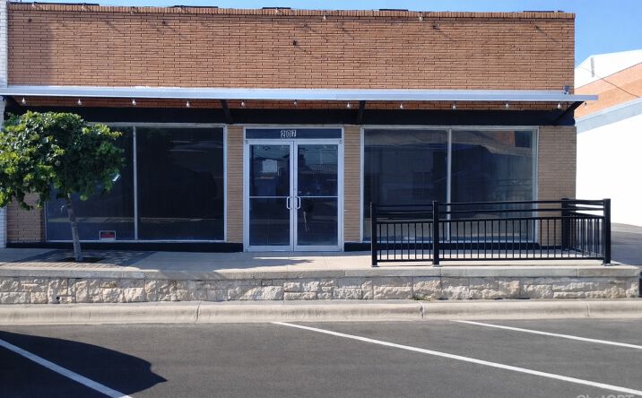 Pictures of Retail property located at 207 E Avenue C, Killeen, TX 76541 for lease - image #1