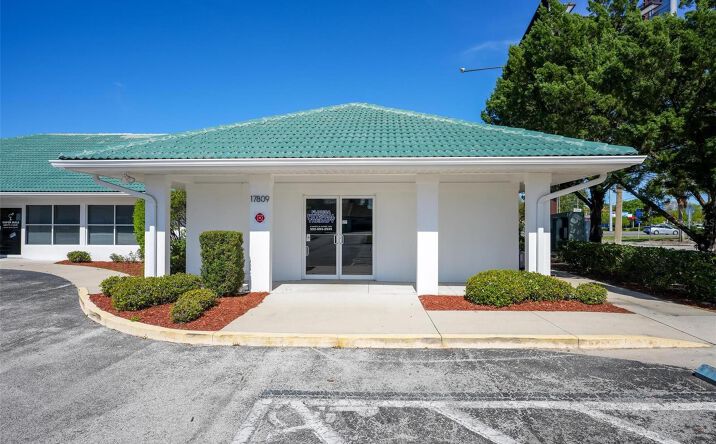 Pictures of Office property located at 17809 SE 109th Ave, Summerfield, FL 34491 for lease - image #1