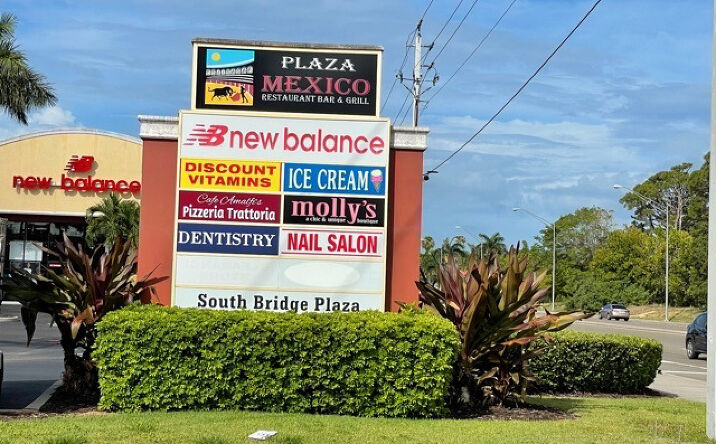 Pictures of Retail property located at 1874 Stickney Point Rd, Sarasota, FL 34231 for lease - image #1