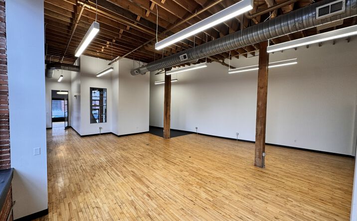 Pictures of Retail, Office property located at 210 W 19 Terrace, KCMO, MO 64108 for lease - image #1