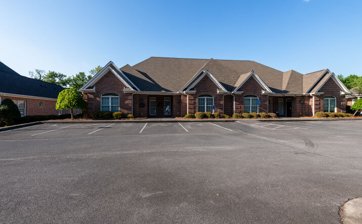Pictures of Office property located at 105-8 Laurel Creek Rd SE, Calhoun, GA 30701 for lease - image #1