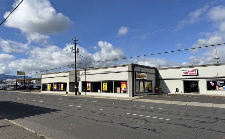 Pictures of Retail property located at 1165 Court St, Medford, OR 97501 for lease - image #1