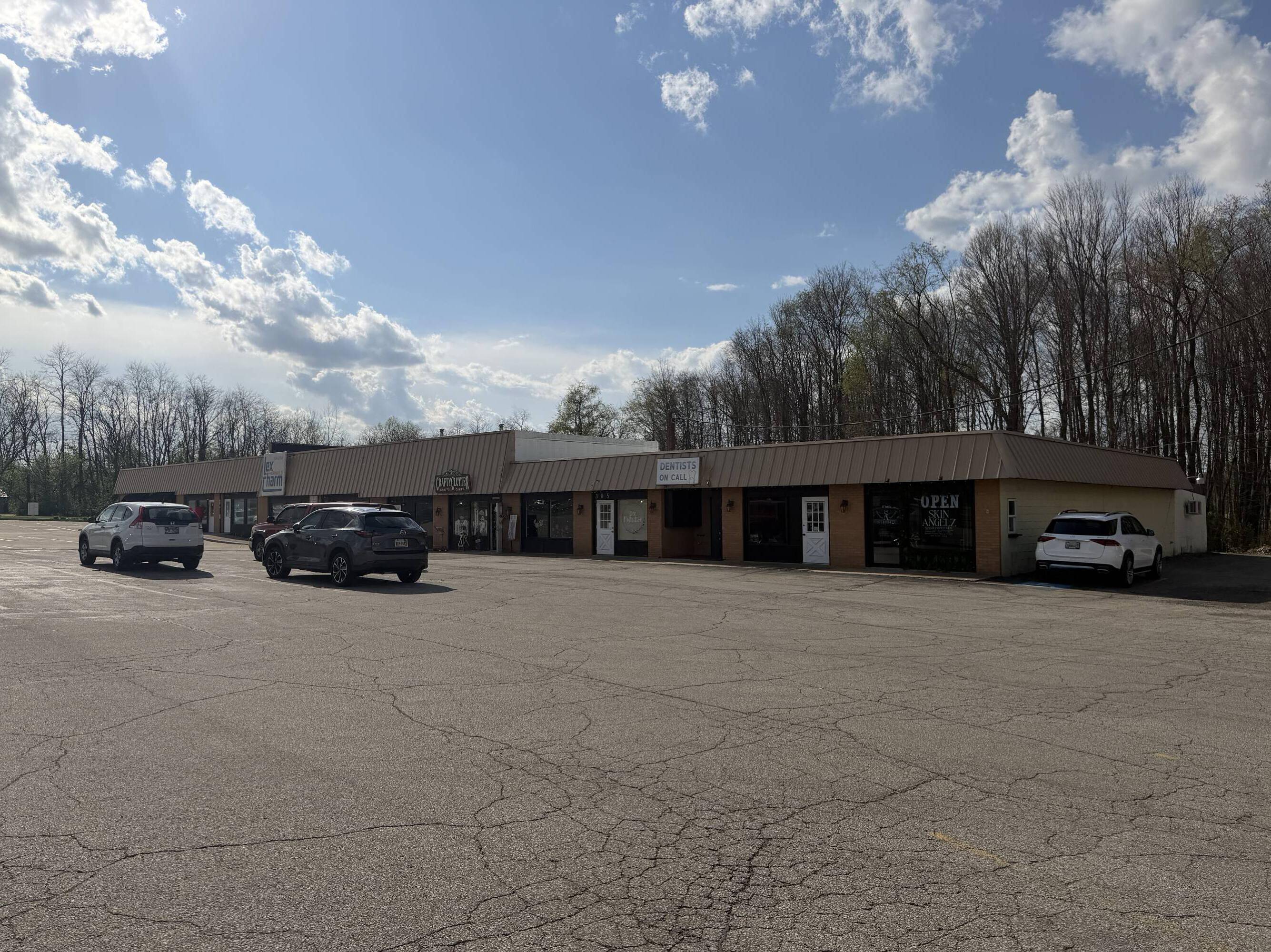 305 E Main St, Lexington, OH 44904