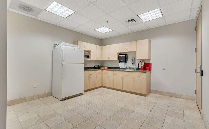 Pictures of Office property located at 14203 Minuteman Dr, Draper, UT 84020 for lease - image #1