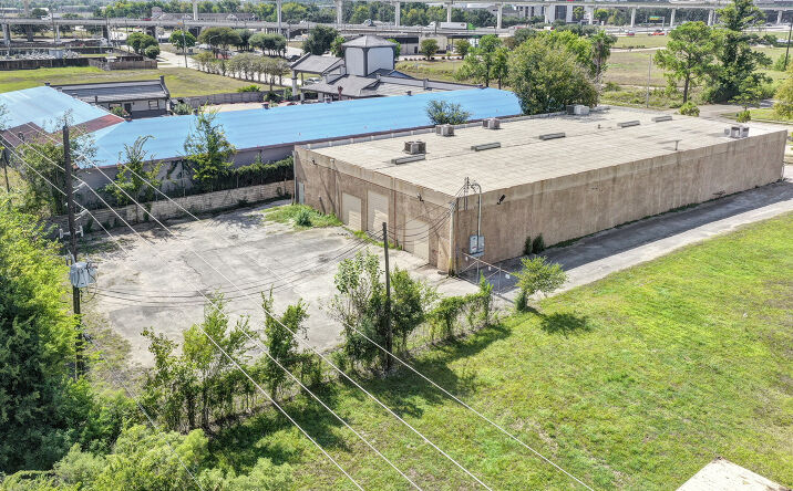 Pictures of Industrial property located at 15458 W Hardy Rd, Houston, TX 77060 for lease - image #1
